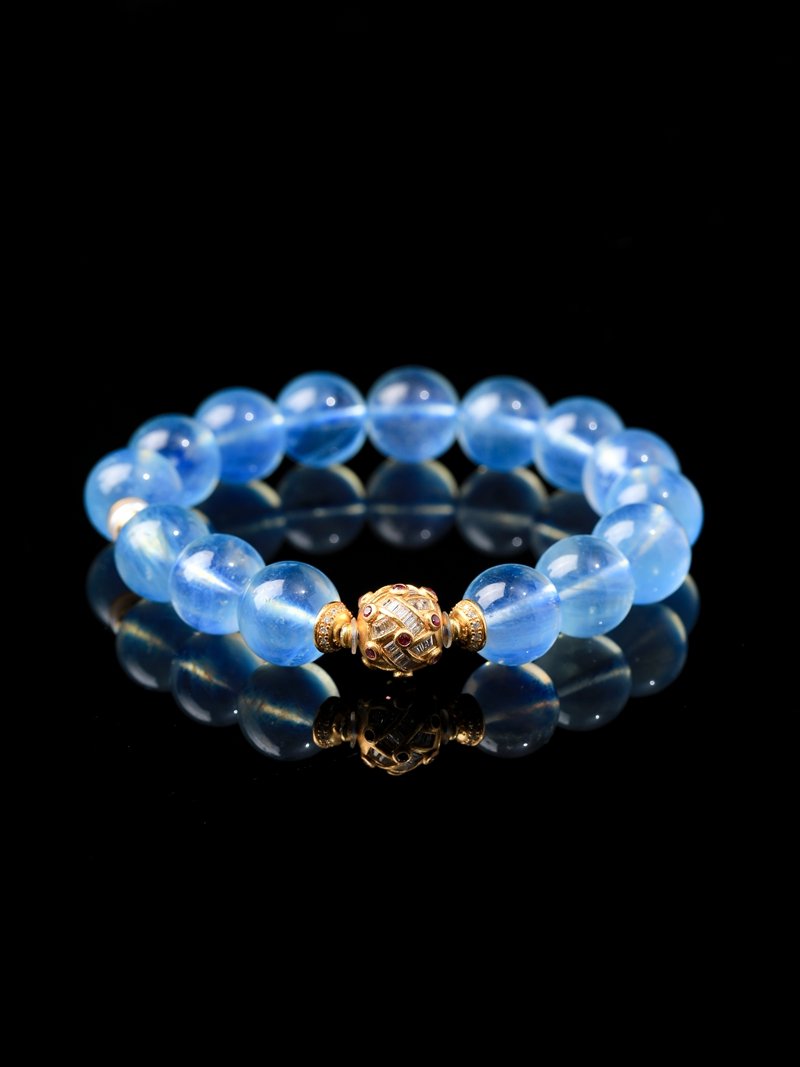 B15A0031 Natural Aquamarine Bracelet 11MM