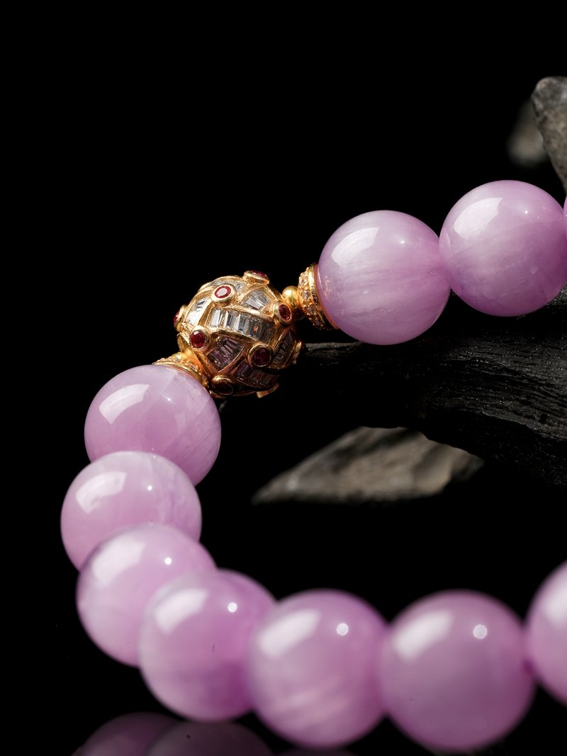 B15A0165 Natural Cat's Eye Kunzite Bracelet