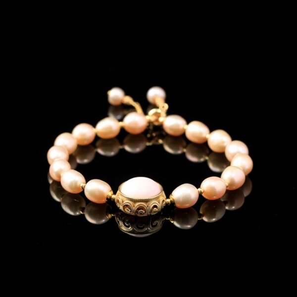 Natural Freshwater Pearl Bracelet