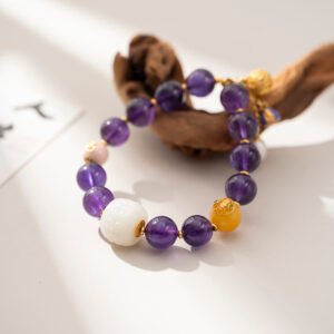 DSC06323 Uruguayan Amethyst Paired with Chinese Hetian Jade Bracelet