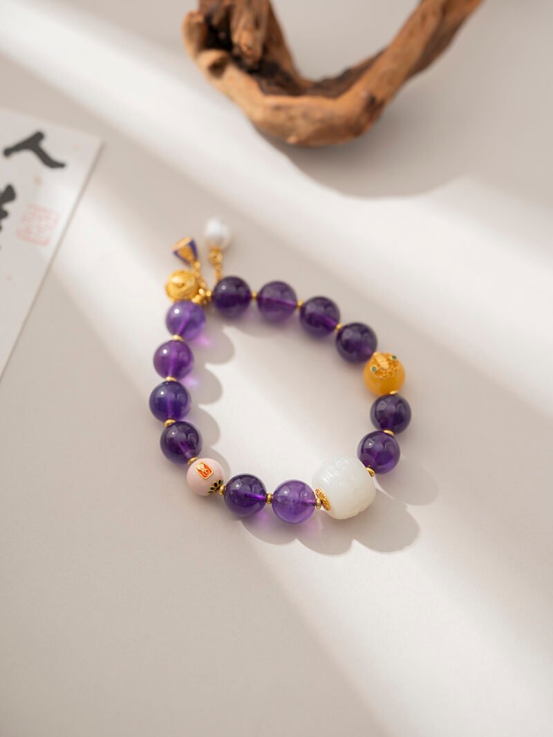 DSC06327 Uruguayan Amethyst Paired with Chinese Hetian Jade Bracelet