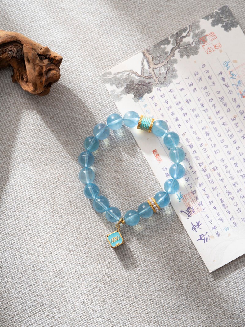 DSC06451 Natural Aquamarine Bracelet 11MM